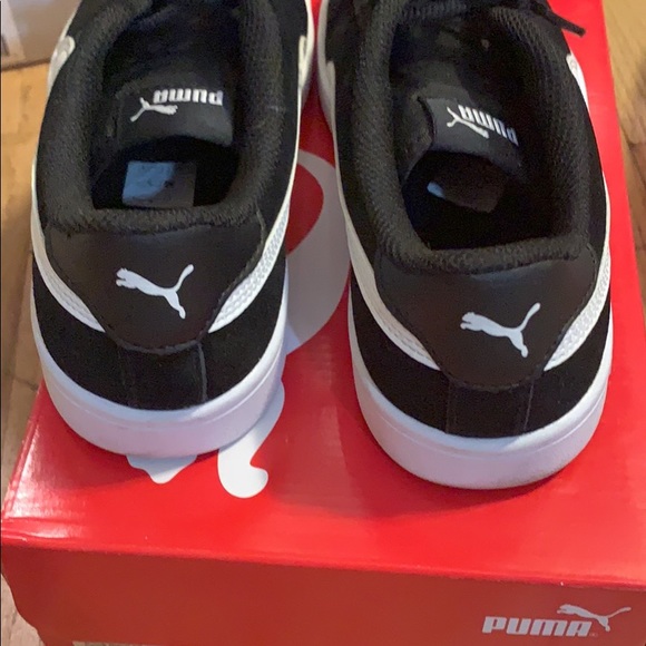 Sneakers - Picture 2 of 2